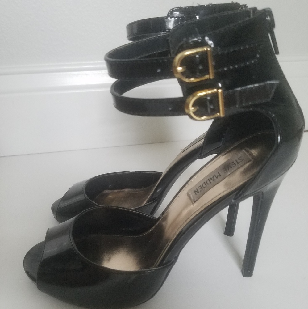 EUC Black Patent Leather Steve Madden Heels